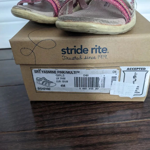 Stride Rite Sandals size 4T - Picture 2 of 6